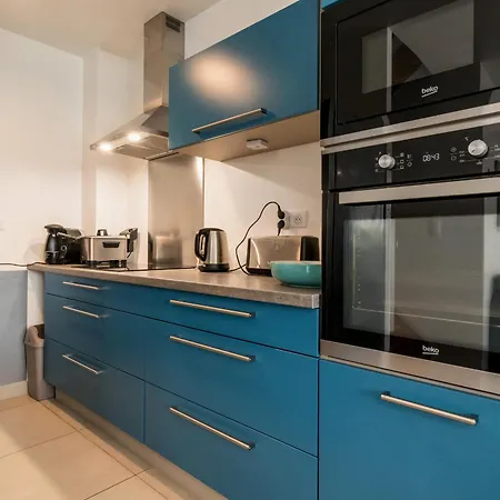 Maison Recente A 200 M De La Avec Jardin Clos, Terrasse, Velos Et Wifi A - Fr-1-306-1265 *